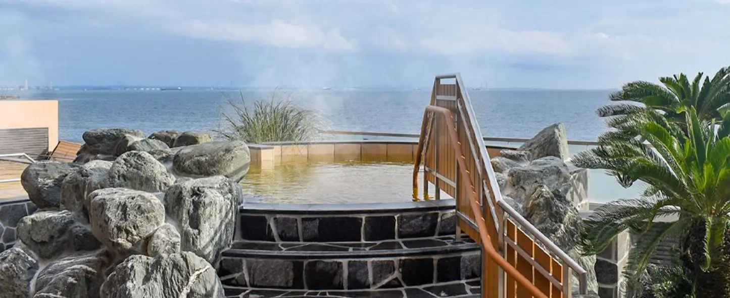 Ocean-view Hot Spring